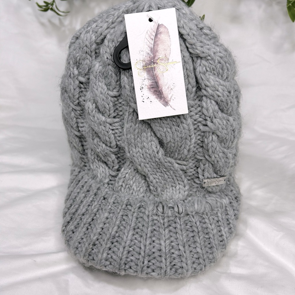 JESSICA SIMPSON | grey hat